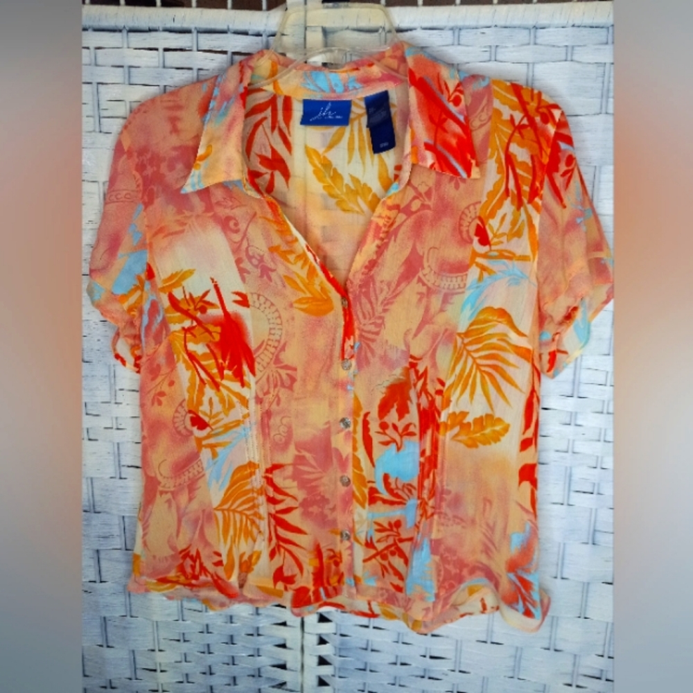 j.h. Collectibles Top Size L